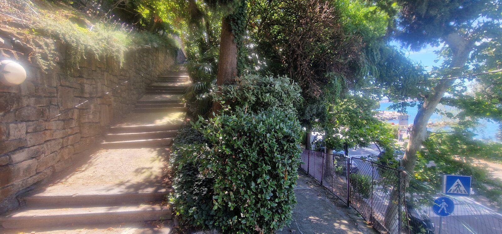 Zugang & Treppen – Villa Barcola, Triest