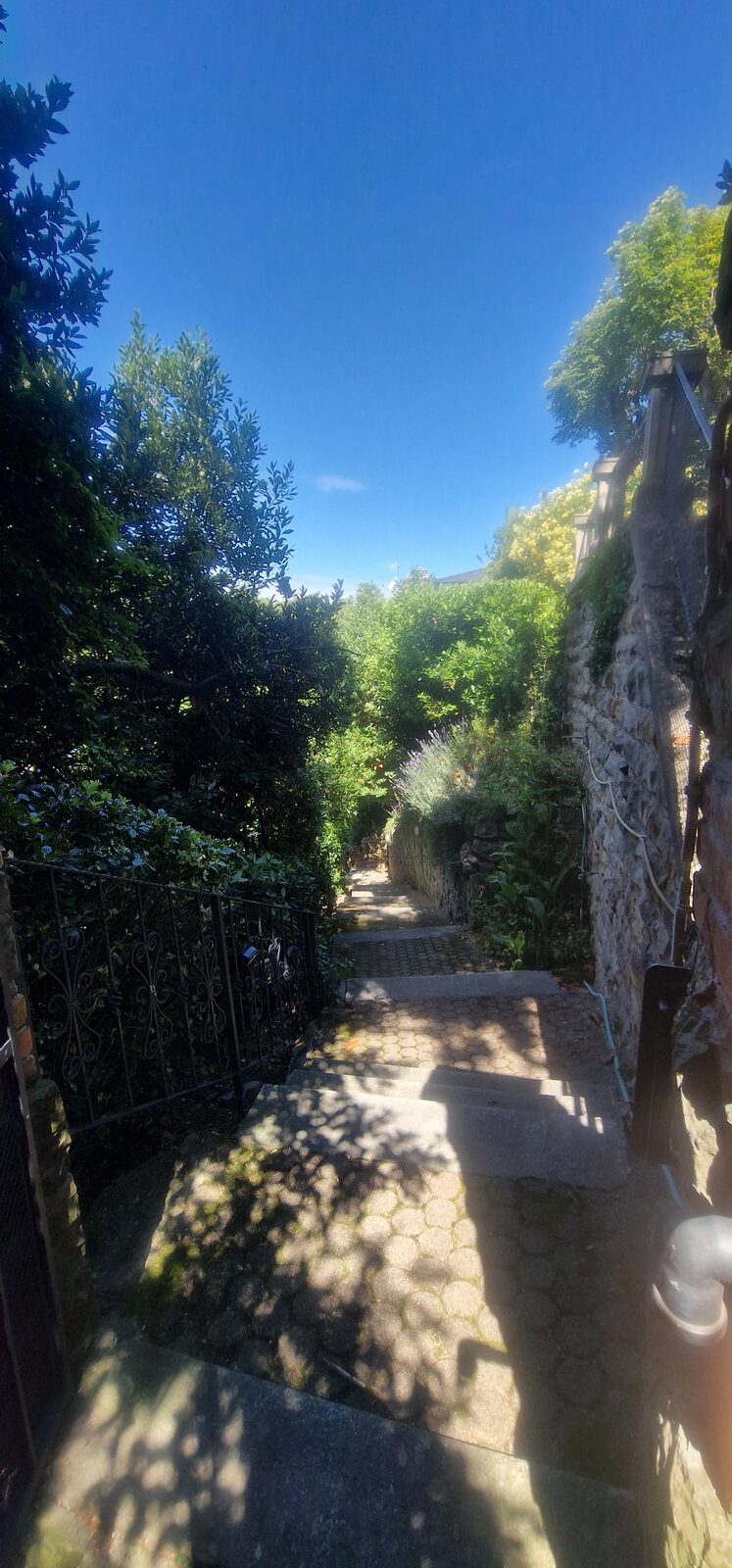Zugang & Treppen – Villa Barcola, Triest