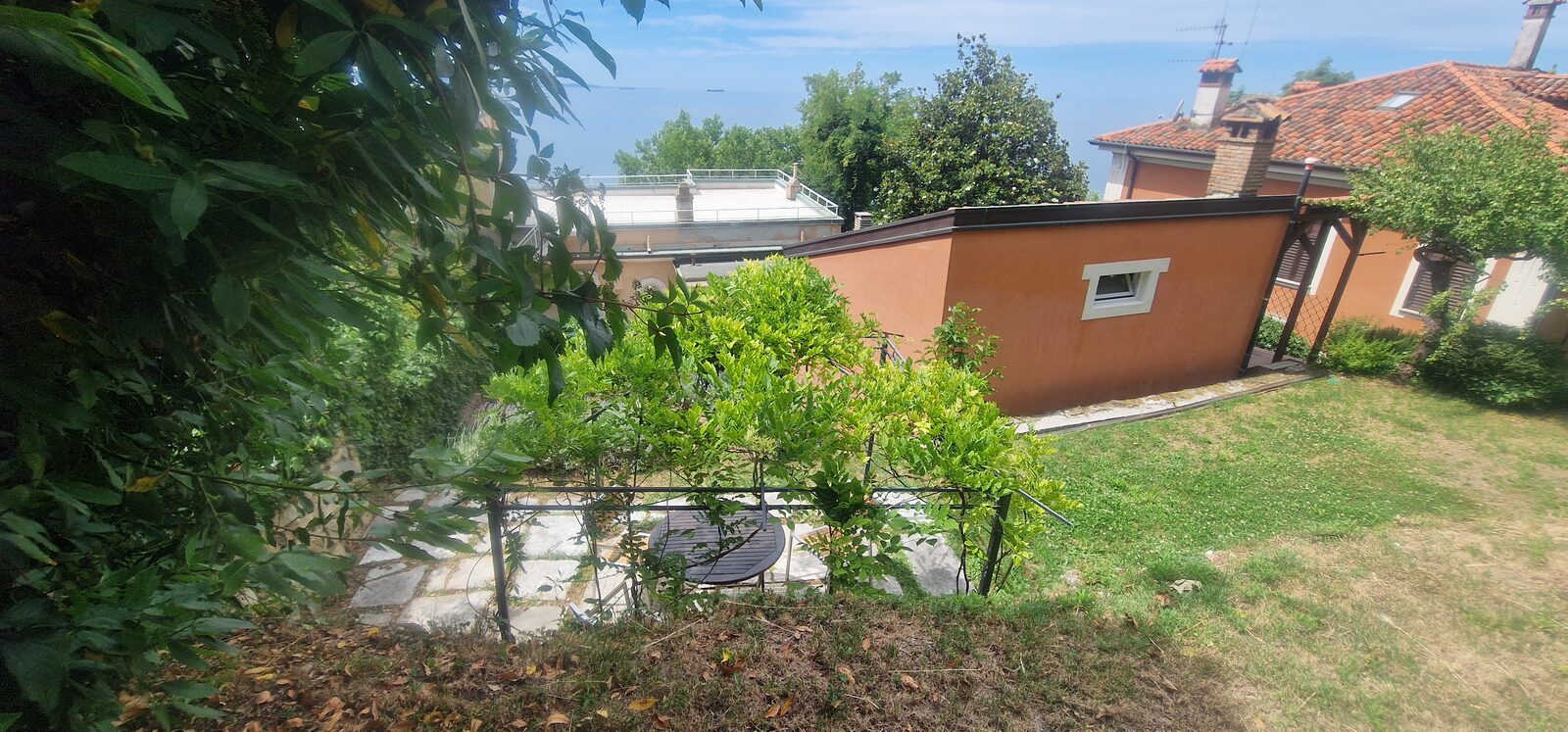 Villa & Außen – Villa Barcola, Triest